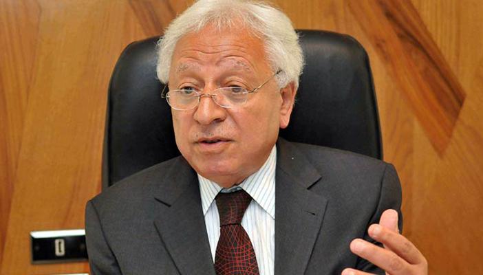 فقيه دستوري: لقاء عكاشة بالسفير الإسرائيلي يؤثر على سمعة البرلمان