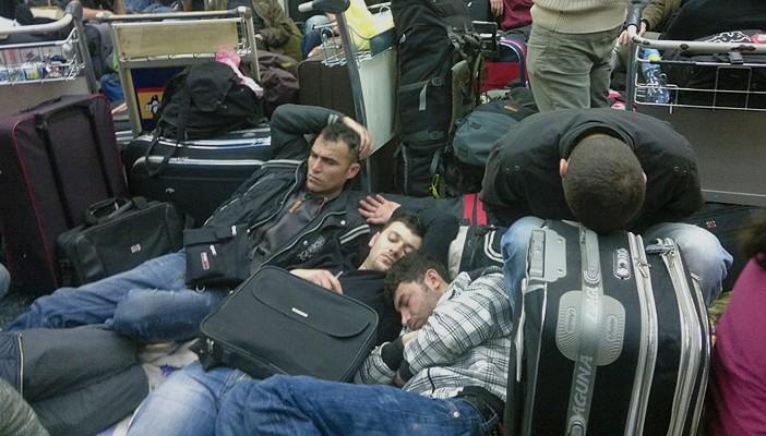 وصول نحو 1000 مصري عائد  من ليبيا عبر تونس