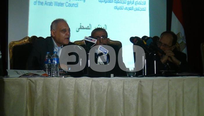 بالصور.. المجلس العربي للمياه: نعالج 4 مليارات متر فقط من الصرف الصحي