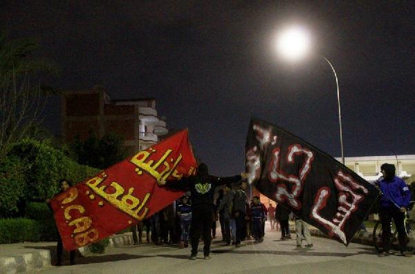 أولتراس حرية يشعلون ليل العاشر من رمضان بمسيرة ليلية