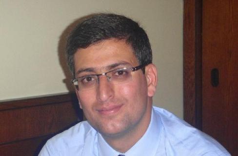 من يوقف تنازلات محمود عباس؟ – سعيد الحاج