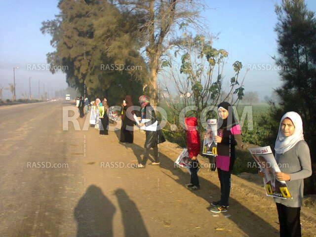 سلسلة بشرية ضد الانقلاب بالإبراهيمية فى الشرقية