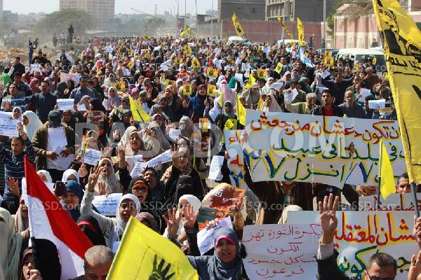 مسيرة بالإسكندرية في أسبوع “لن يحكمنا الفسدة”