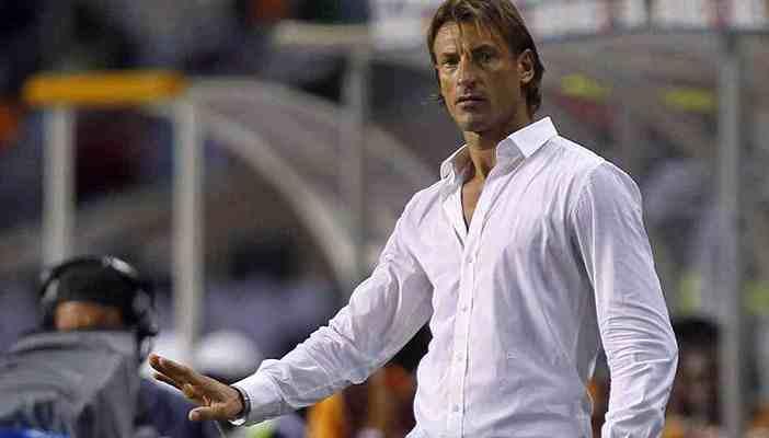 أزمة مدرب المنتخب وصفقات برشلونة.. في صباحك رياضي