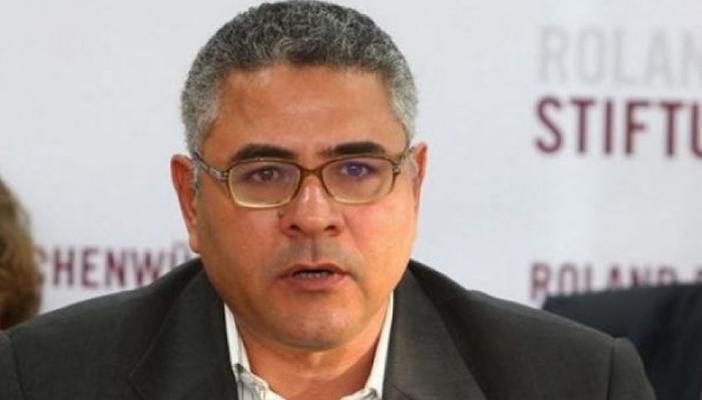 جمال عيد: الإهمال الطبي داخل السجون.. قتل متعمد