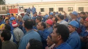 عمال “حديد حلوان” يبدؤون اعتصاما لإقالة الإدارة وصرف الأرباح