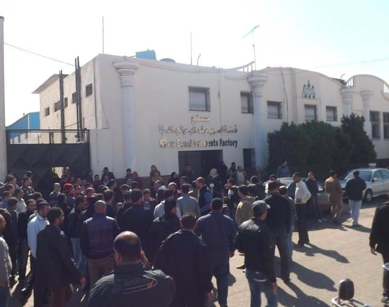 عمال “قناة السويس” يحتجزون مدير انتاج الشركة