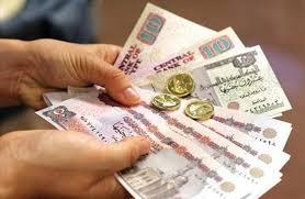 رويترز: الجنيه يضعف في الوقت الذي يستعد فيه المستوردون لشهر رمضان