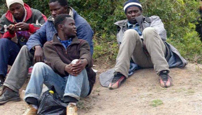 الجزائر تُقرر ترحيل 700 مهاجر إفريقي بعد مقتل مواطن في ورقلة