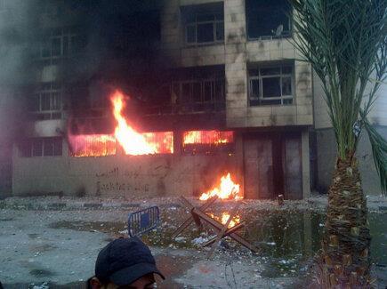 بالصور..إشتعال النار في مديرية أمن بورسعيد