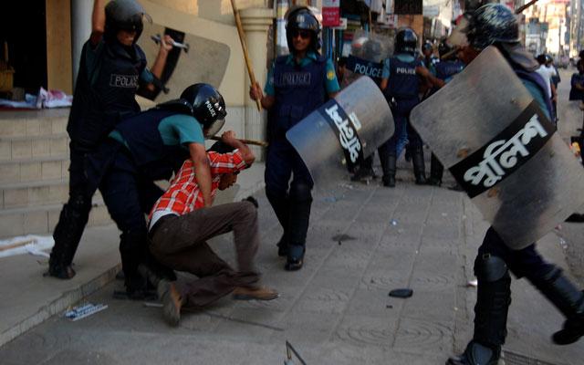 إحسان أوغلو يدعو لاحترام القانون في بنغلاديش