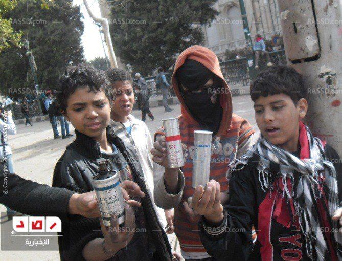 إخلاء بنك بركليز بسبب اشتباكات قصر النيل