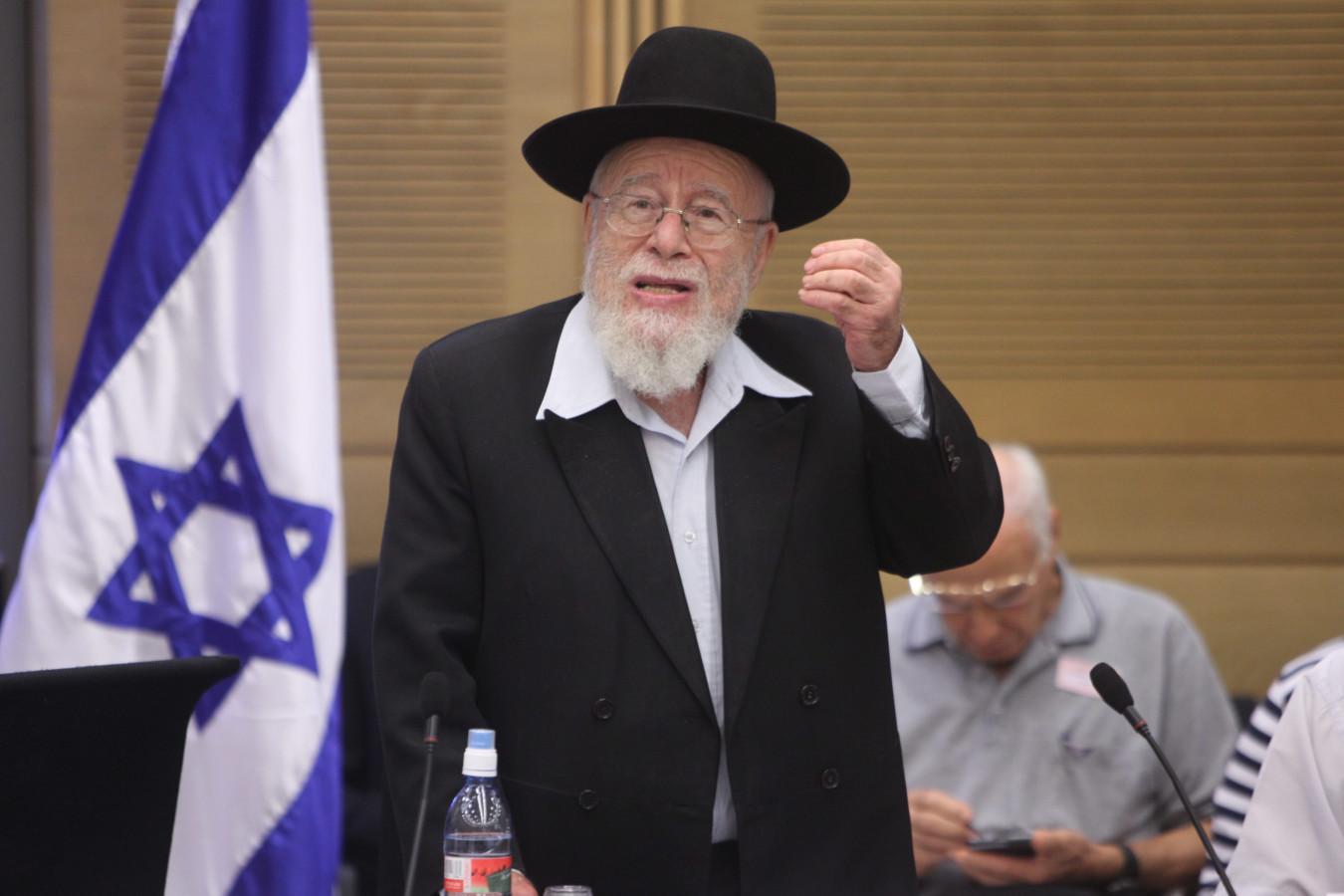 بالفيديو.. حاخام يهودي: براءة حسني مبارك “تمت ببركاتنا”