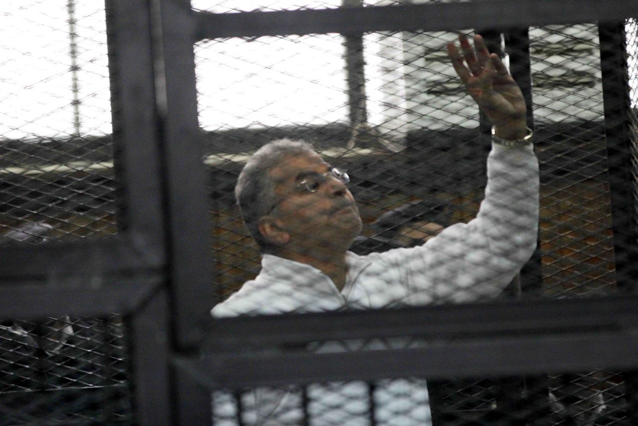 خاص لـ”رصد”.. عصام سلطان يكتب قصيدة عن أوضاع العقرب