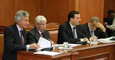 رئيس مالية الشورى : أحداث العنف أضاعت علي الدولة 4 مليار دولار