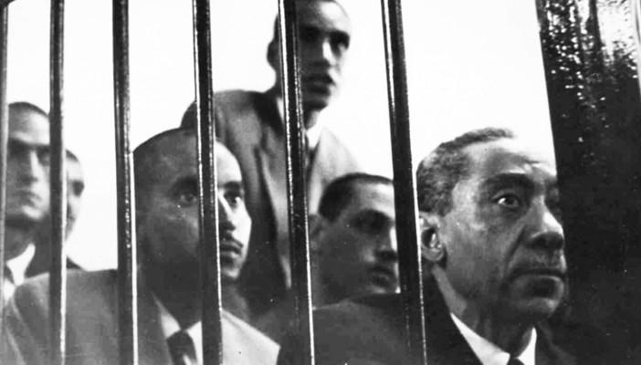 مشانق المعارضين.. تاريخ دموي على عتبات العسكر