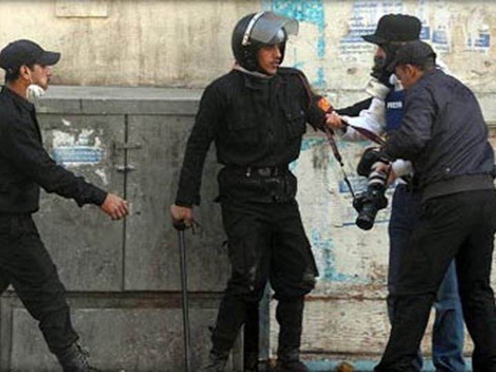 “صحفيون ضد التعذيب”: 48 انتهاكًا ضد الحريات الإعلامية في فبراير الماضي