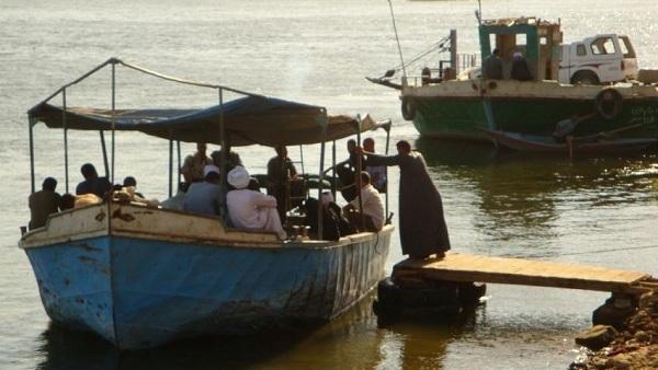 النيابة تخلي سبيل سائق “عبّارة الموت” بقنا