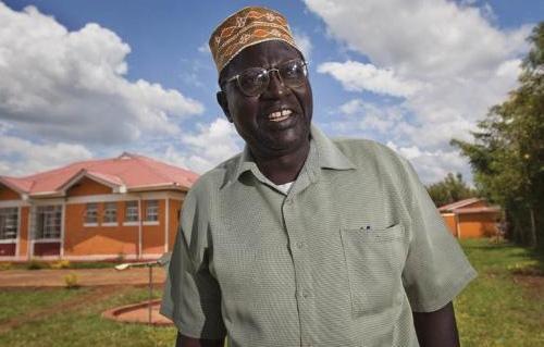 أخو الرئيس أوباما يخفق في انتخابات غرب كينيا