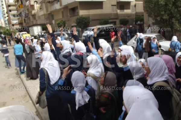 بلطجية يعتدون على وقفة لـ”ثانوي ضد الانقلاب” بالاسكندرية