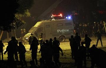 تجدد الاشتباكات بين المتظاهرين وقوات الأمن بكورنيش النيل