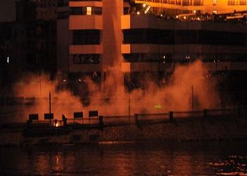 من يطفيء حريق مصر الجديدة ؟