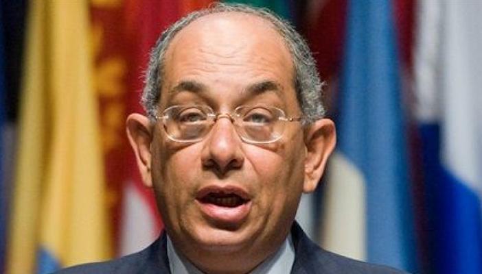 “النقد الدولي” يطلب من مصر الاستعانة ببطرس غالي للخروج من أزمة الدولار