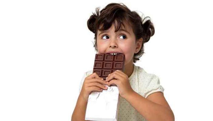 هل الشوكولاتة تجعلك أكثر ذكاء.. نحافة.. صحة؟