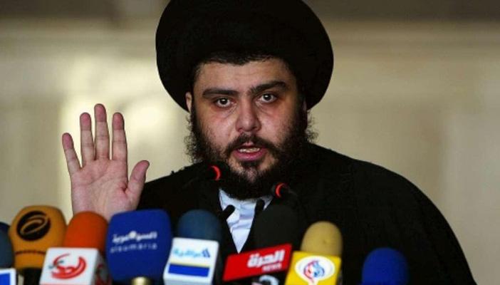 الصدر يتراجع عن قراره ويُطالب أنصاره بالتظاهر عند “المنطقة الخضراء”