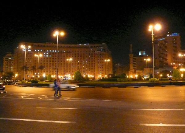 هدوء حذر بكورنيش النيل وانخفاض أعداد المتظاهرين