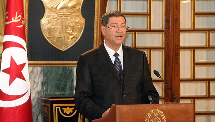 الرئيس التونسي يتبرع براتب شهر لـ”صندوق مكافحة الإرهاب”