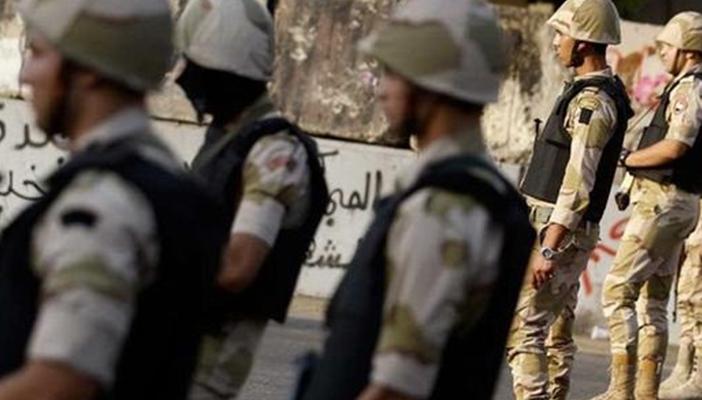 خبراء لـ”رصد”: دفع الأموال مقابل عدم التجنيد يضر بعقيدة الجيش