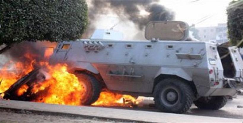 خاص لـ”رصد”.. مقتل جندي وإصابة 3 آخرين في استهداف سيارة للجيش بسيناء