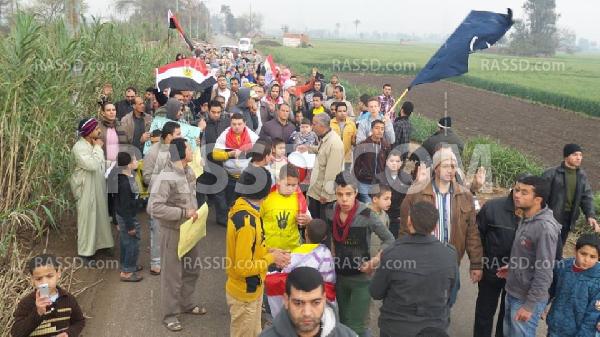 سلاسل بشرية ومسيرة لـ “٧ الصبح” بميت غمر