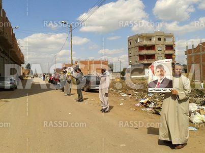 سلسلة بشرية بسمنود رفضا للانقلاب الدموى