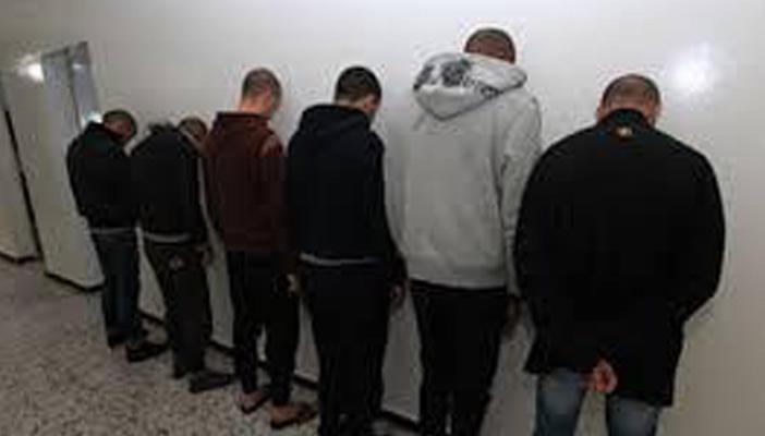 سقوط تشكيل عصابي يتزعمه موسيقي شهير لبيع أراضي الدولة بوثائق مزورة