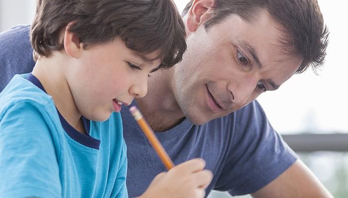 5 طرق لتنظيم وقت مذاكرة الأبناء