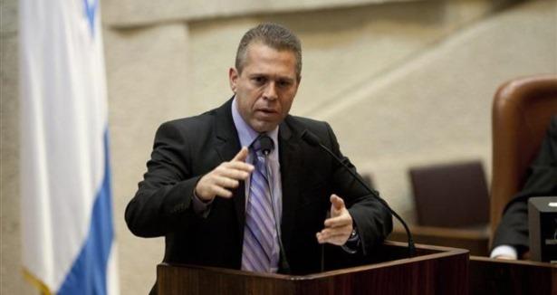 الشرطة الإسرائيلية تُنشئ وحدة لمراقبة الفلسطينيين عبر شبكات التواصل