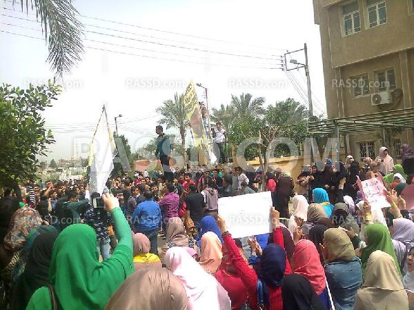 مسيرة بجامعة الأزهر فرع تفهنا الأشراف رفضًا للانقلاب