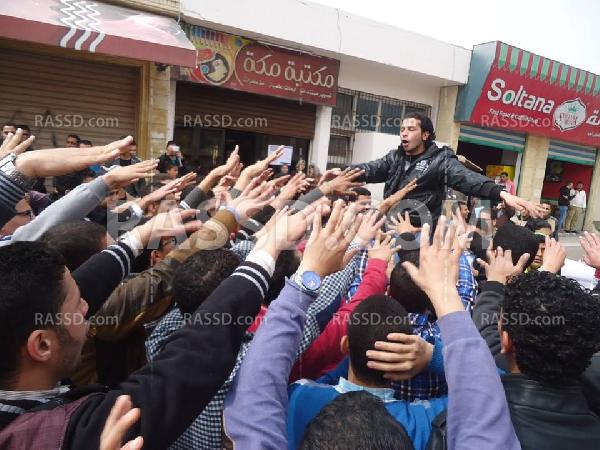 وقفة لطلاب جامعة دمياط رفضا لعودة الحرس الجامعي