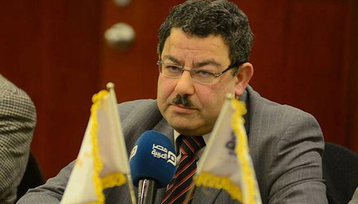 بالفيديو.. سيف عبدالفتاح يكشف سر رسالة “عزيزي بيريز” في مكتب “مرسي”