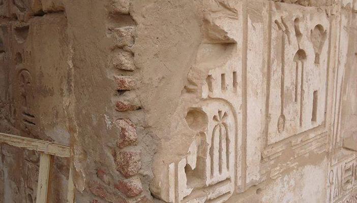 بالفيديو.. 7 فضائح ترميم بالأسمنت والجير تلاحق وزارة الآثار