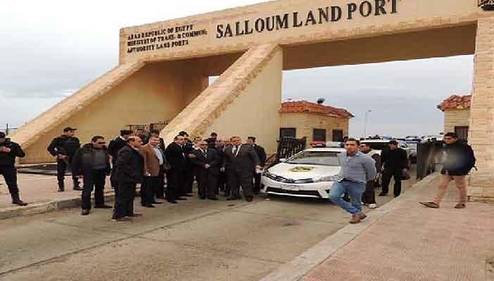 منفذ السلوم يستقبل جثمان مصري قتل بليبيا