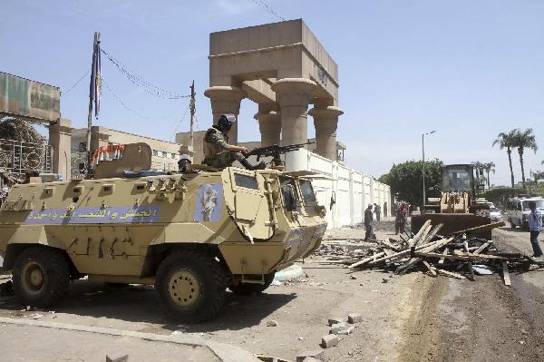 خبير عسكري لرصد: الانقلاب العسكري ليس بعيداً