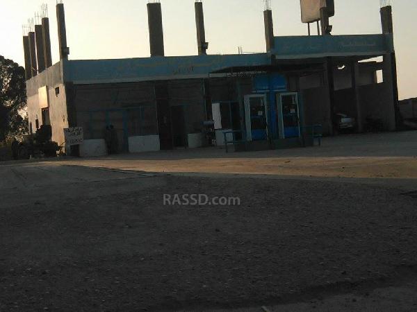 محطة وقود بالفيوم بلا بنزين.. والسائقون: “الحكومة مش فاضية لنا”