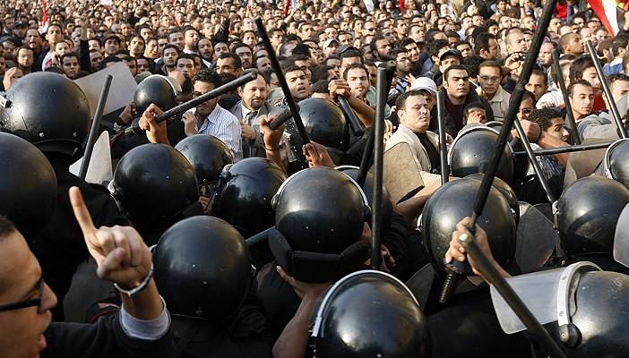 دراسة: الشرطة المصرية سبب تعطيل التحول الديموقراطي