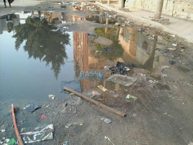 بالصور.. غرق حي بأكمله بمياه المجاري في المطرية