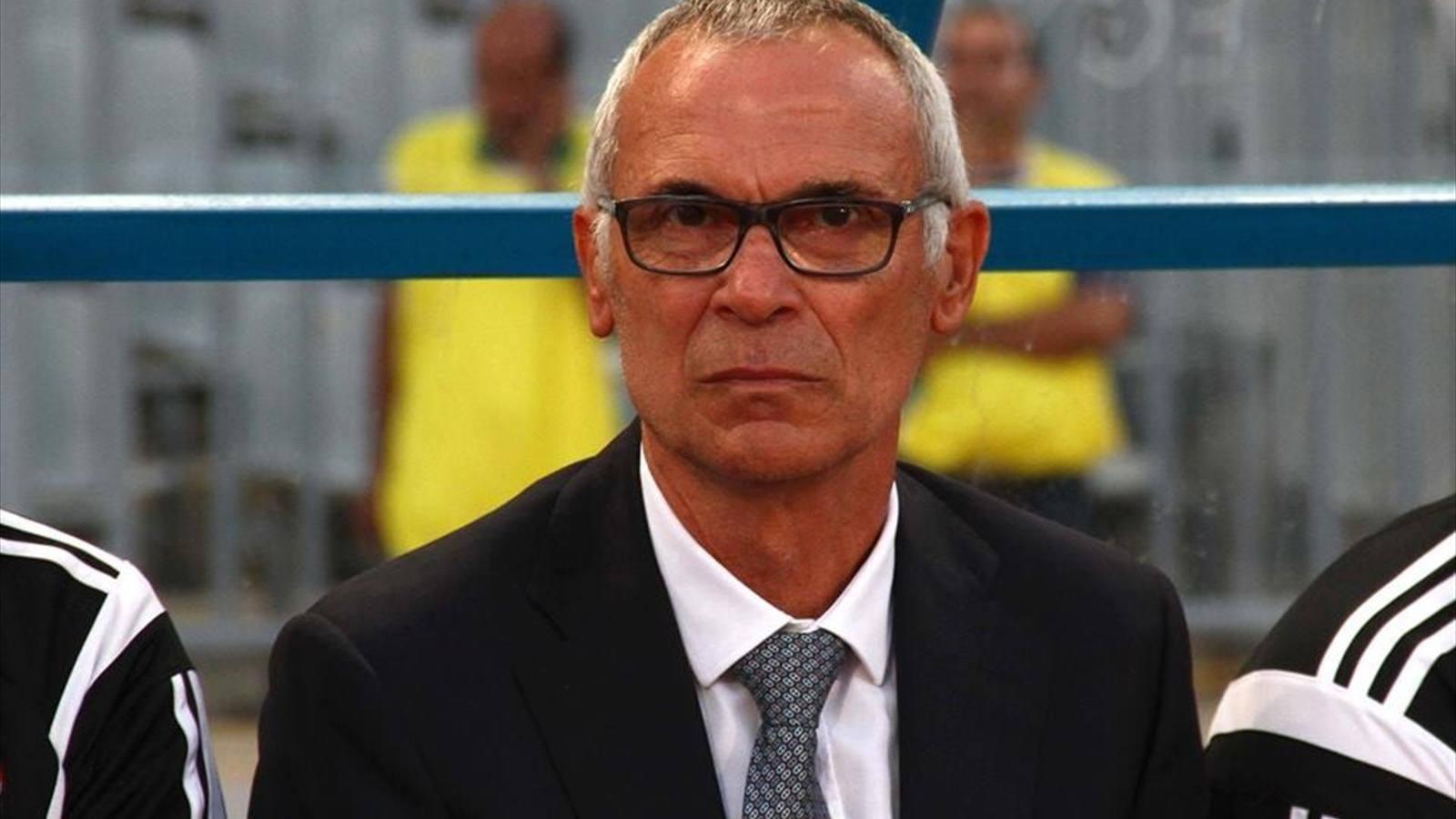 كوبر يعقد مؤتمرًا صحفيًا اليوم قُبيل معسكر نيجيريا