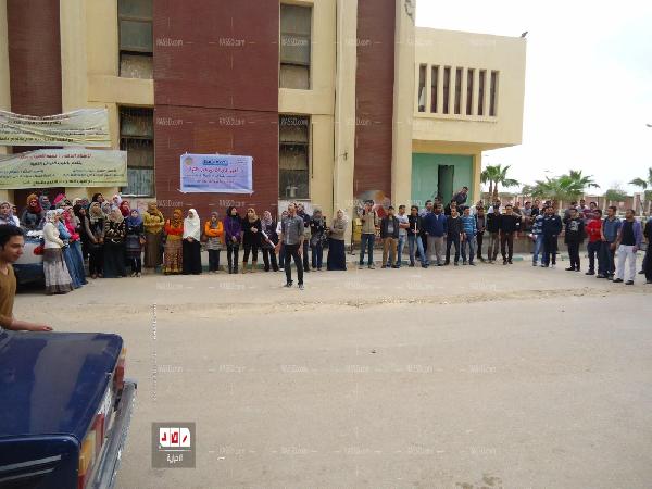 زجاجات قابلة للاشتعال بمسجد الطالبات في طنطا