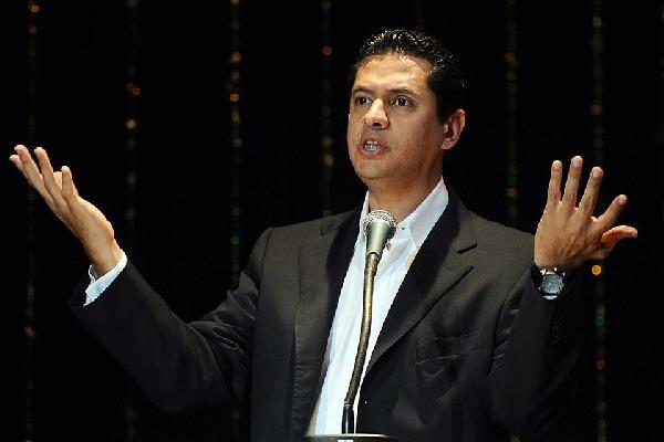 يوسف : “الطغاه” طيبون جدًا .. إذا ما قارناهم بالعسكر الآن